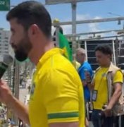 Fabio Costa defende anistia a prisioneiros do 8 de janeiro em manifestação na orla de Jatiúca