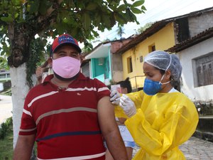 Prefeitura de Porto Calvo inicia vacinação contra sarampo