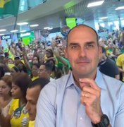 Eduardo Bolsonaro destaca recepção a Flávio em Alagoas e critica PT
