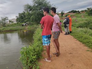 Embriagado, adolescente morre após mergulhar em açude de Palmeira dos Índios