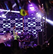 Shows de Léia Soares, Kátia Di Tróia e Alex Souza marcam noite de Festa no São João do Povo
