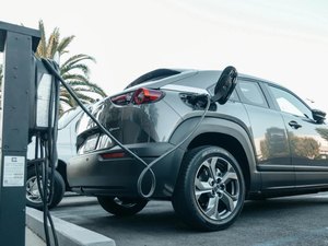 MPAL instaura procedimento e pede informações técnicas ao CBMAL sobre recarga de carros elétricos
