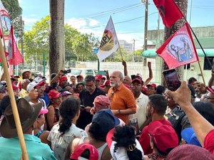 Iteral negocia com sem-terra e libera trecho da Avenida Fernandes Lima após protesto