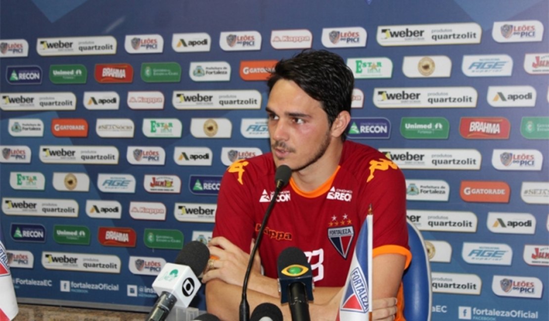 Zagueiro diz que Fortaleza precisa voltar a jogar bem fora de casa