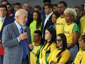 Lula assina decreto reajustando Bolsa Atleta em 10,86%