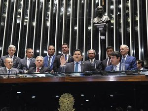 Com risco de alteração, Senado adia a votação de destaques da Previdência