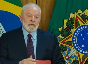 Lula sanciona orçamento e veta R$ 5,6 bilhões em emendas parlamentares