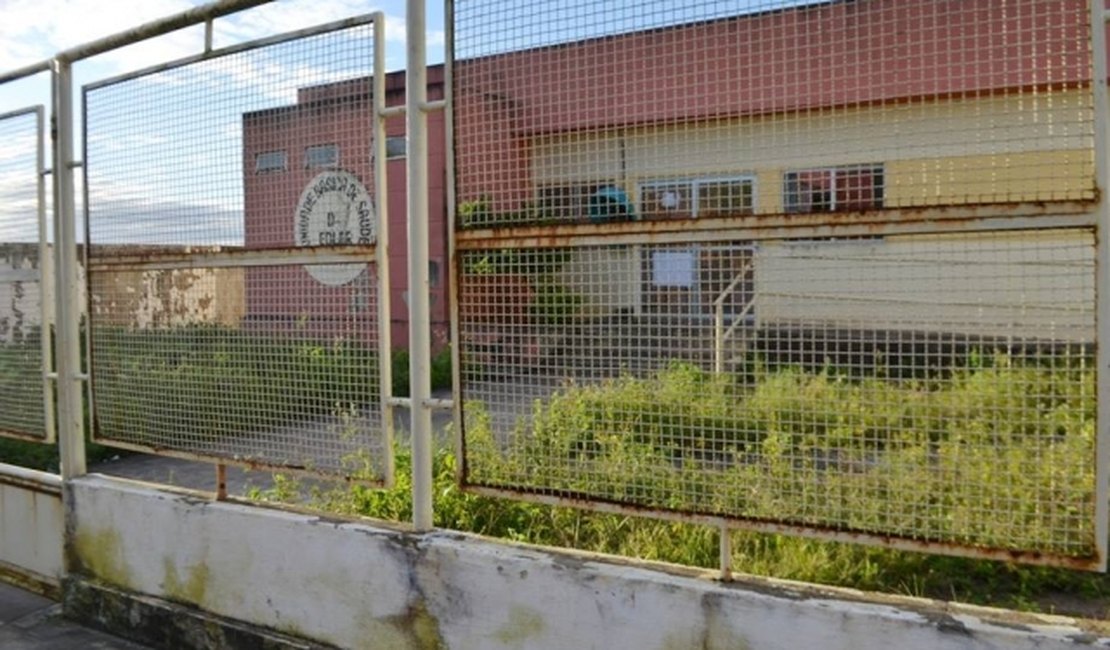 Usuários reclamam de condições de abandono de UBS, no Zélia Barbosa Rocha