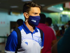 Após derrota, CSA desembarca em Maceió e já retorna aos treinos