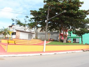 Prefeitura de Porto Calvo conclui reforma da praça da Antarctica