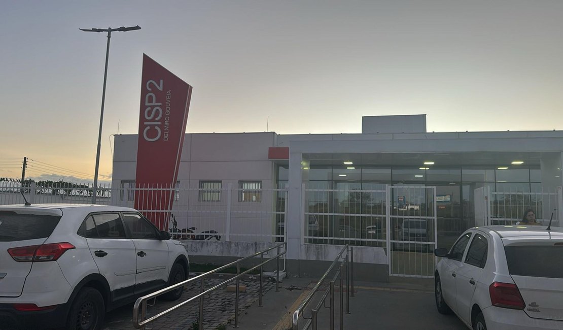 Pai e filho são presos em Delmiro Gouveia após furto e rompimento de tornozeleira eletrônica