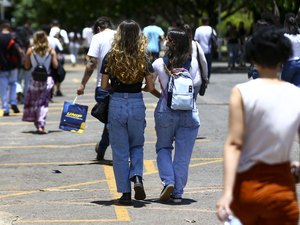 Enem: estudantes podem pedir isenção de taxa a partir desta segunda