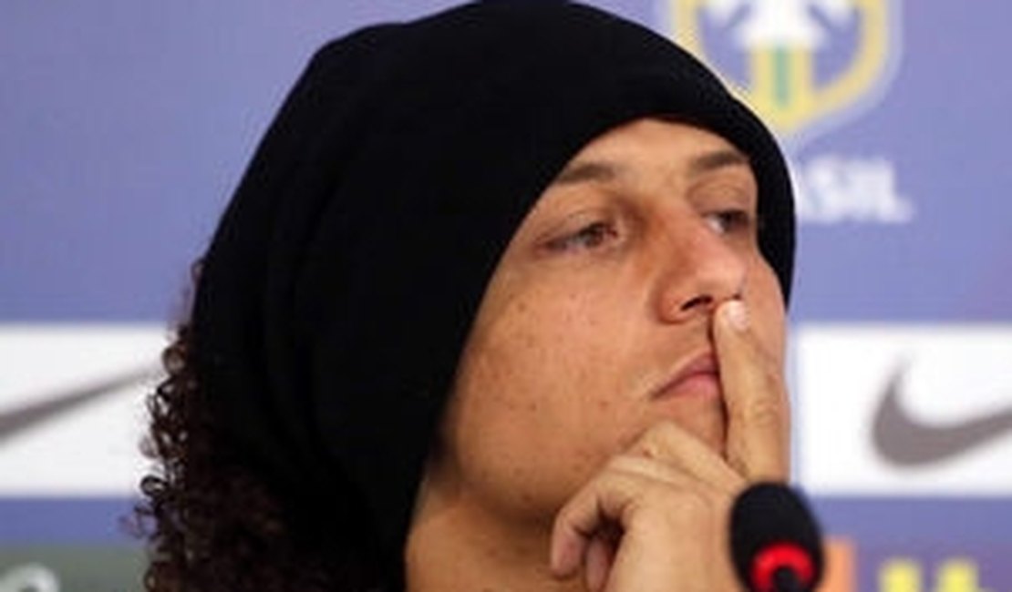 Apesar de não ter lesão, David Luiz admite: 'Não sei se vou para o jogo'