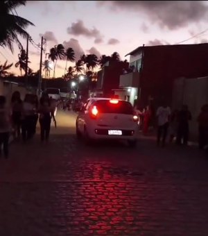 [Vídeo] Duas pessoas ficam feridas em atentado durante procissão da padroeira de Coruripe