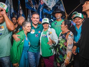 Caminhada de Davi Maia leva milhares de pessoas às ruas de Paulo Jacinto