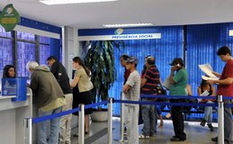 Agências do INSS abrem para atendimento extra neste sábado e domingo