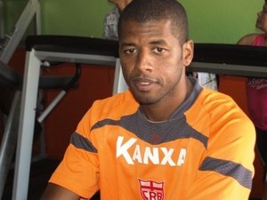 CRB deve reforçar marcação para enfrentar o Oeste