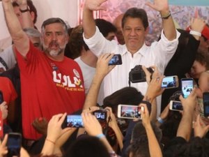 'Não tenham medo, nós estaremos aqui', diz Haddad em discurso após derrota