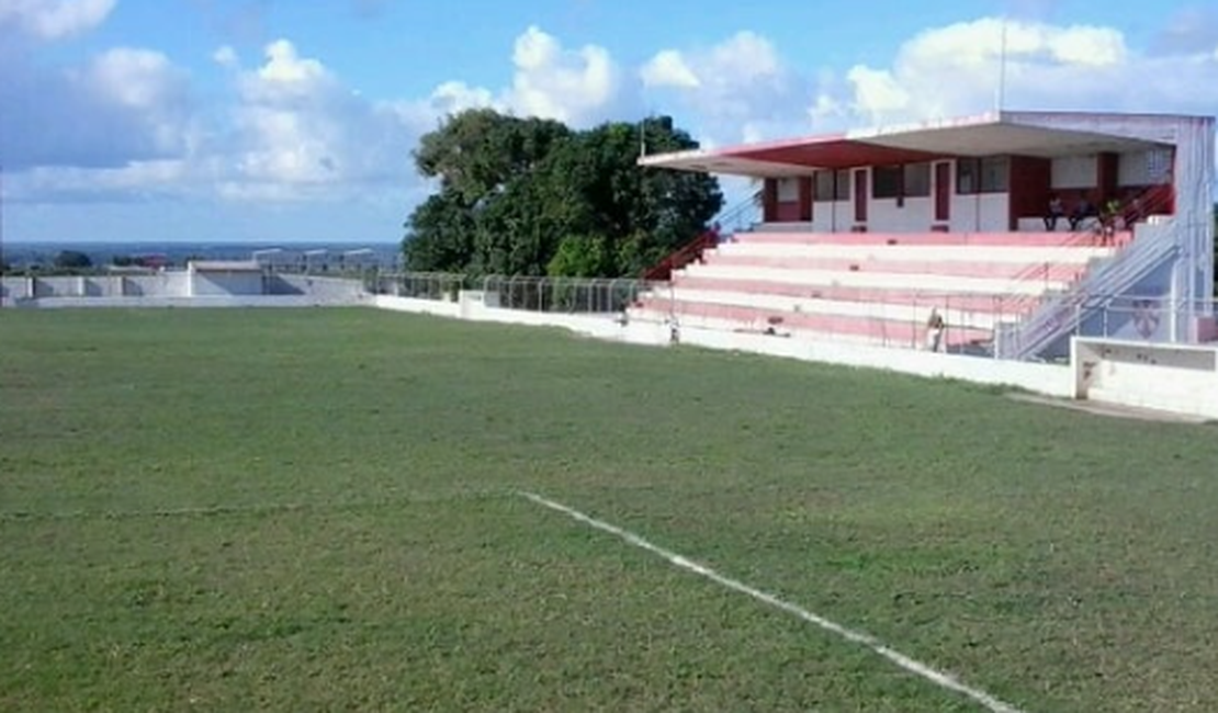 Presidente do Penedense afirma que clube nunca fechou contrato com empresários para levar jogadores para a cidade