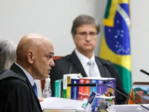 Moraes nega que STF esteja condenando “velhinhas com a bíblia na mão'