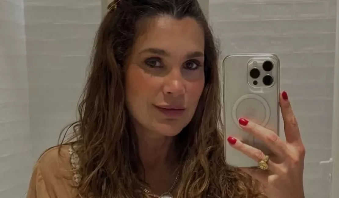 Flávia Alessandra revela que engravidou da filha na cama dos pais