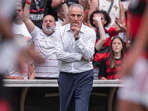 Tite desconversa sobre possibilidade de título e elogia atuação do Flamengo: ‘A melhor e mais consistente’