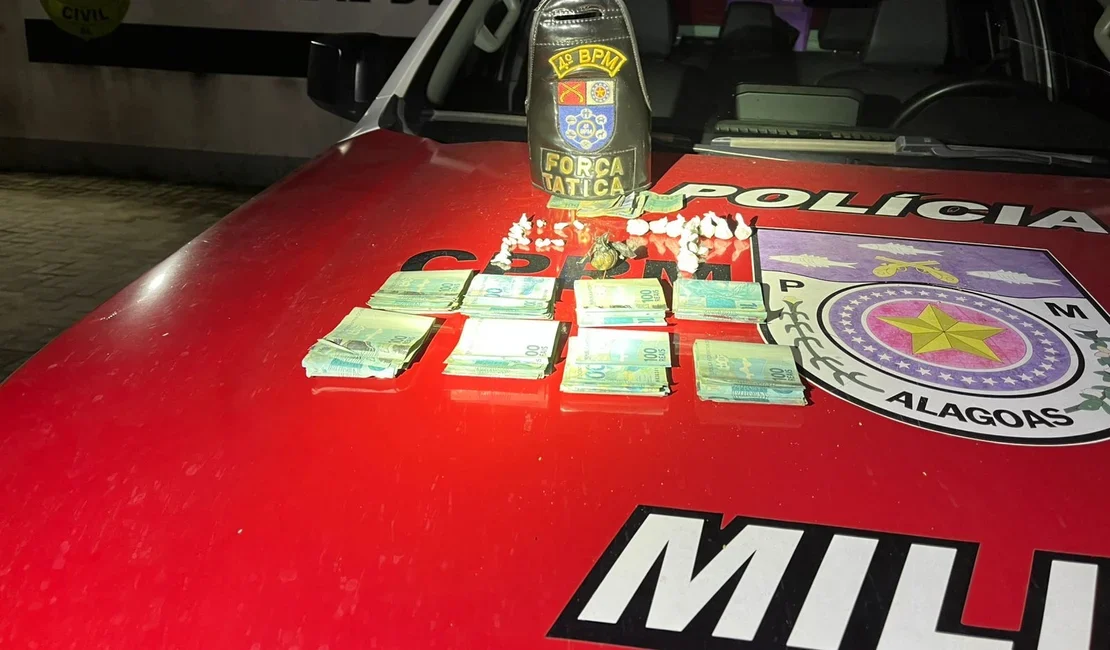 Homem é preso com drogas e R$ 8 mil em espécie no bairro Clima Bom em Maceió