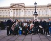 JHC e Marina Candia acompanham estudantes em visita à National Gallery e ao Palácio de Buckingham, em Londres