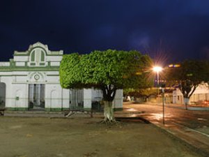 População faz aglomeração em Capela para participar de show do Mano Walter