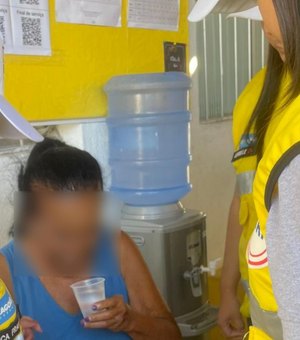 Equipe Social do Ronda no Bairro atende idosa com Alzheimer no Benedito Bentes