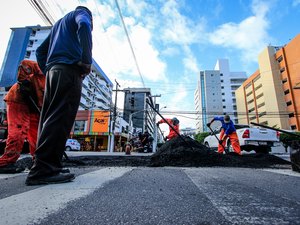 Prefeitura executa obras de recapeamento na Deputado José Lages