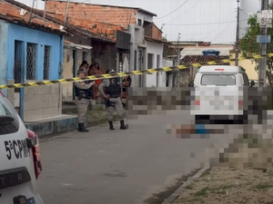 Jovem é morto a tiros em plena luz do dia no Conjunto Cleto Marques Luz