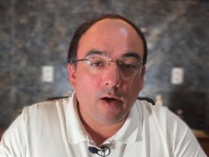 Prefeito de Junqueiro fica ferido em acidente durante vaquejada em Campo Grande