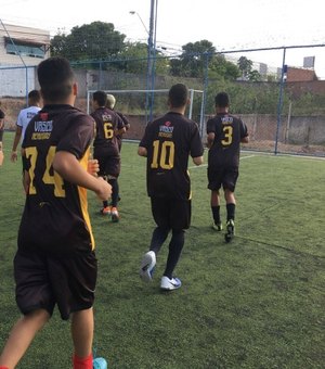 Projeto da Seprev treina jovens que sonham em se tornar jogadores de futebol