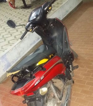 Polícia recupera moto furtada em Arapiraca