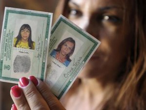  Travestis e transexuais poderão solicitar inclusão do nome social no CPF