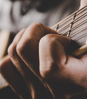 Centro de Belas Artes abre inscrições para vagas de curso de violão