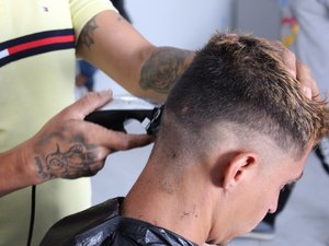 Curso de barbeiro vai possibilitar reinserção social de dependentes químicos