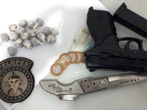 Casal é preso com drogas e um simulacro em Joaquim Gomes