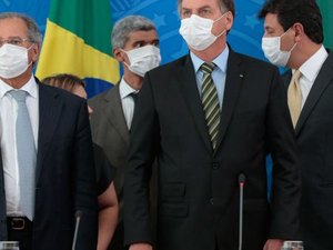 Bolsonaro anuncia plano de R$ 85,8 bi para fortalecer Estados e municípios