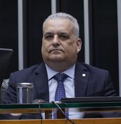 Ministro Padilha desiste de cargo em associação após requerimento do deputado Alfredo Gaspar