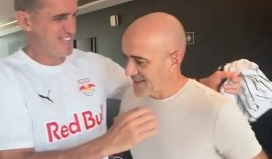 Técnico do ASA Itamar Schülle  visita CT do Red Bull Bragantino