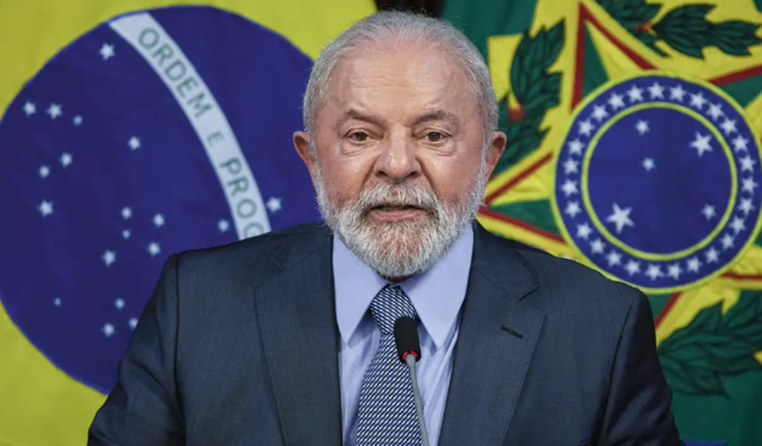Com ‘pneumonia leve’, Lula adia viagem à China para domingo