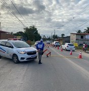 Motorista é autuado por embriaguez ao volante durante blitz da Lei Seca em Maceió