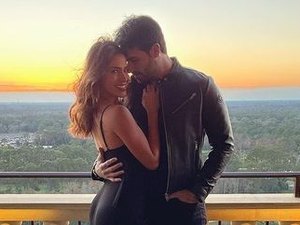 Adriana Sant'Anna e marido curtem hotel com diárias de até R$ 27