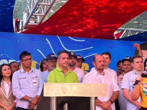 Albuquerque oficializam pré-candidaturas e reúnem forças políticas de Alagoas