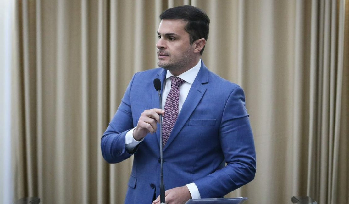 Deputado Alexandre Ayres propõe proibir apostas online para beneficiários sociais