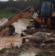 Desenvolvimento Sustentável inicia desassoreamento do Riacho do Silva no Bebedouro