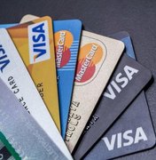 IOF sobre compras feitas no exterior com cartão cai para 3,38%