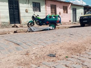 [Vídeo] Entregador de gás é assassinado a tiros enquanto trabalhava no bairro Brasiliana